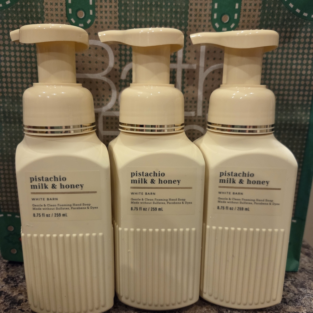 White Barn Pistachio Milk & Honey Foaming Hand Soap